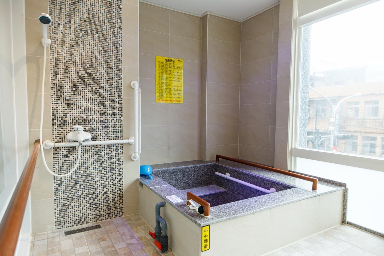 Da Pu Hotspring Hotel Wanli Luaran gambar